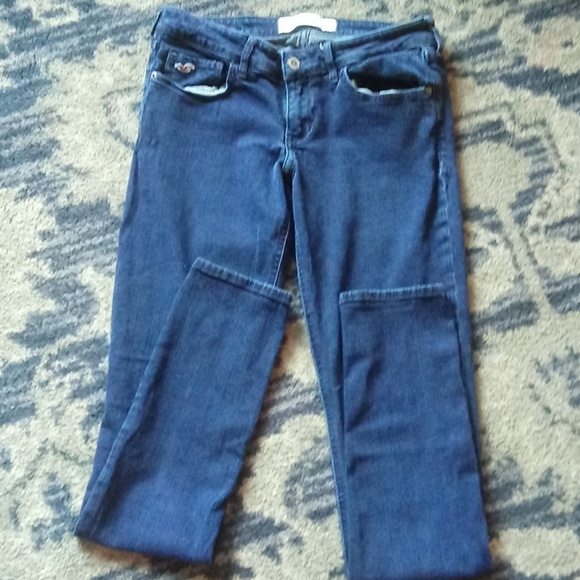 Sold!!! Hollister jeans - Picture 2 of 4